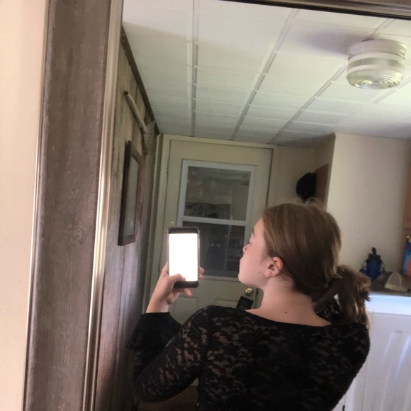 Lace Umbrella Sleeved Lace Shirt - Picture 3 of 3